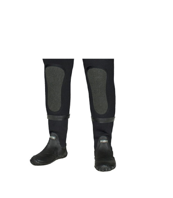 Сухой гидрокостюм Bare D8 Pro Dry черный