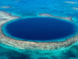Самая глубокая в мире голубая дыра найдена в Китае