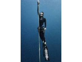 Кому нельзя заниматься фридайвингом